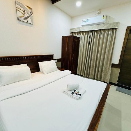 Hotel Tirth By Sonu'S Ujjain Extérieur photo