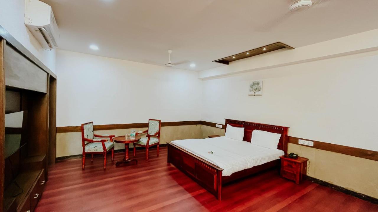 Hotel Tirth By Sonu'S Ujjain Extérieur photo