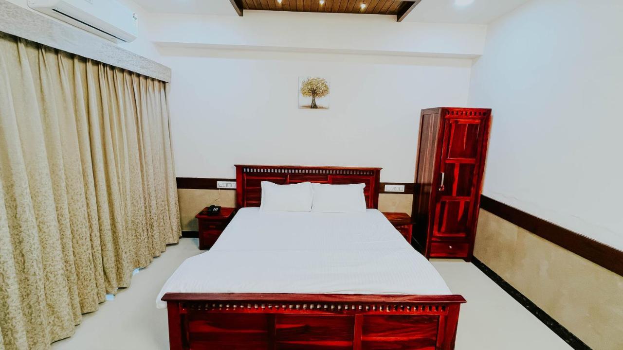 Hotel Tirth By Sonu'S Ujjain Extérieur photo