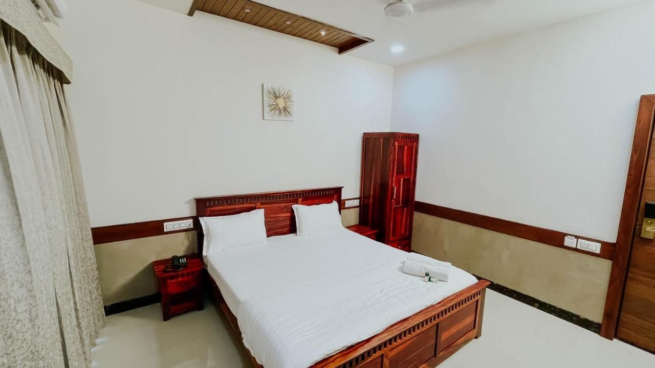Hotel Tirth By Sonu'S Ujjain Extérieur photo
