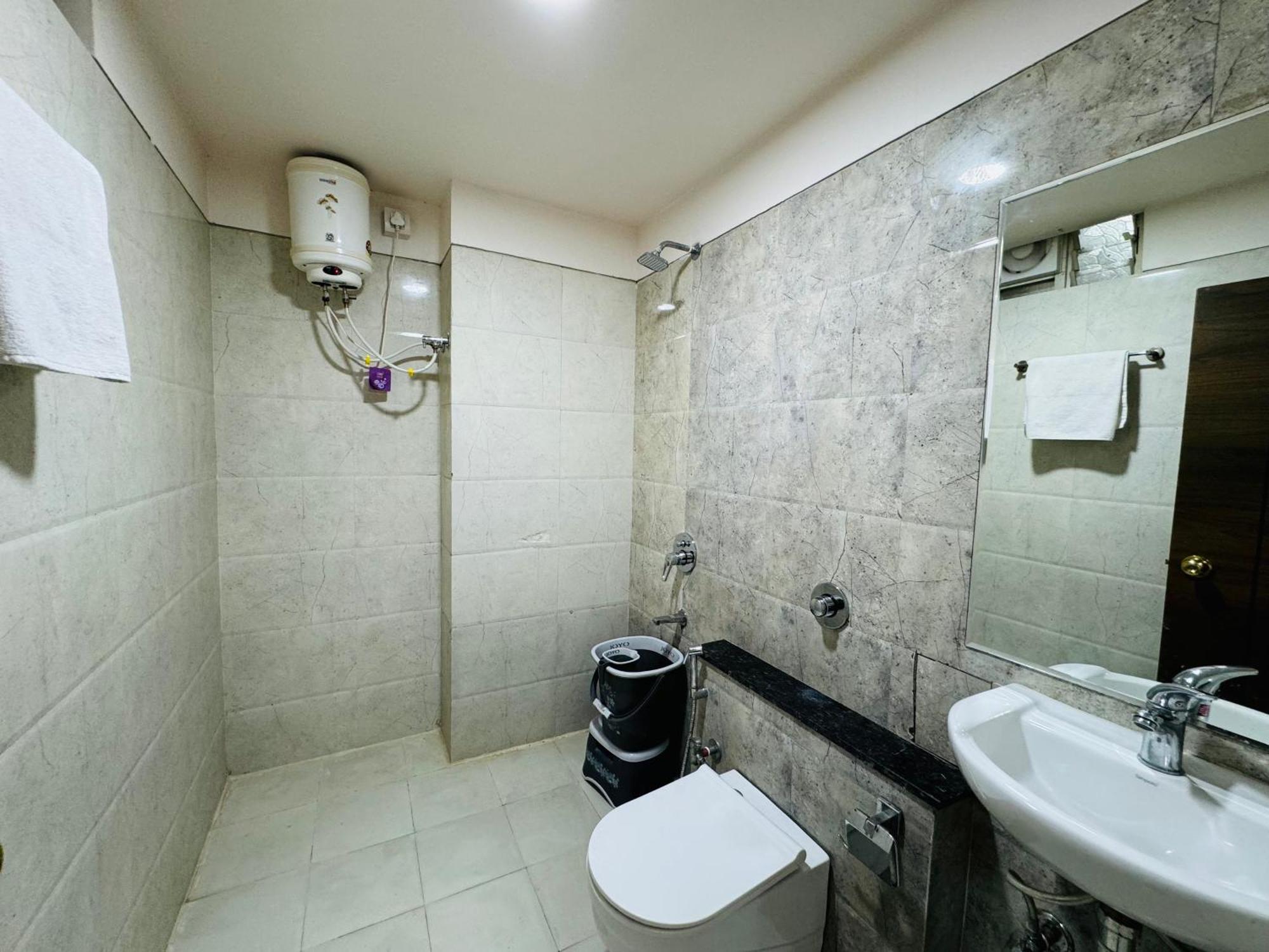 Hotel Tirth By Sonu'S Ujjain Extérieur photo