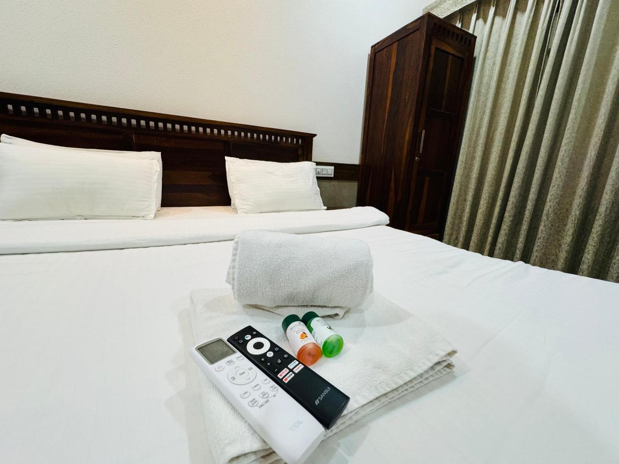 Hotel Tirth By Sonu'S Ujjain Extérieur photo