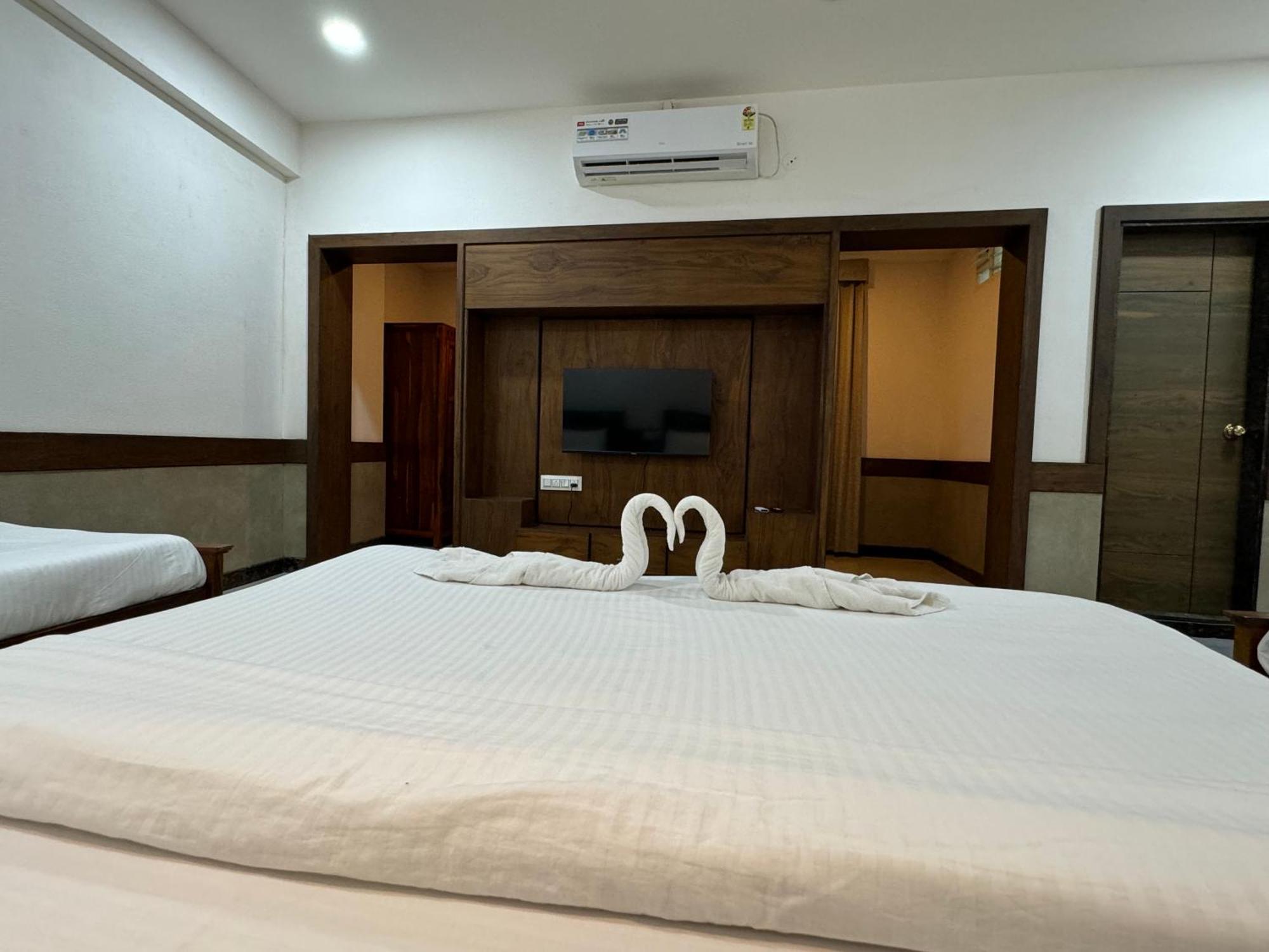 Hotel Tirth By Sonu'S Ujjain Chambre photo